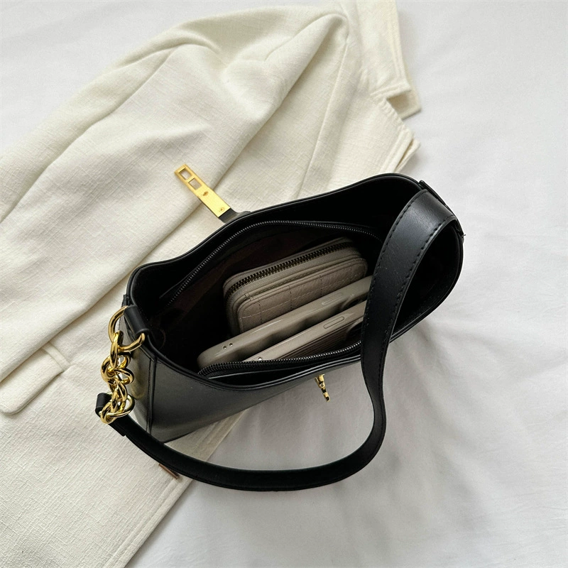 Shoulder Bag, One-Shoulder Capacious Underarm Bag, Compact 20×7×13 cm, Unisex Style