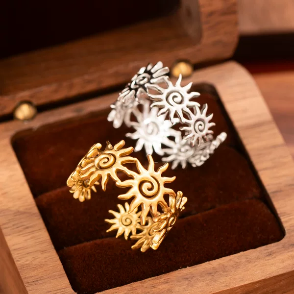 Creative Sunflower Stainless Steel Open Ring, Sun Titanium Steel Non-Fading Ring, Vintage Oil Pressure Ring Custom-Made