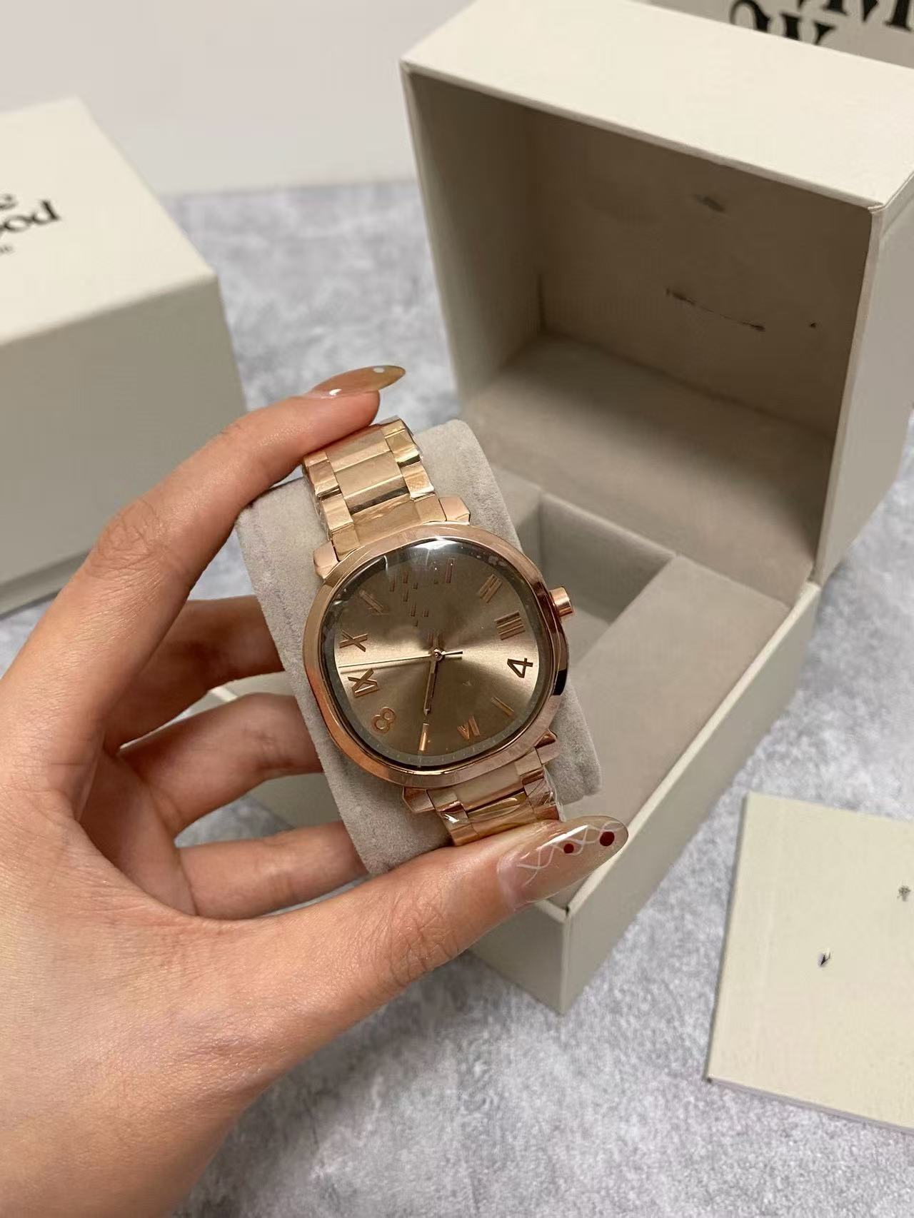 38vva+ counter gift box