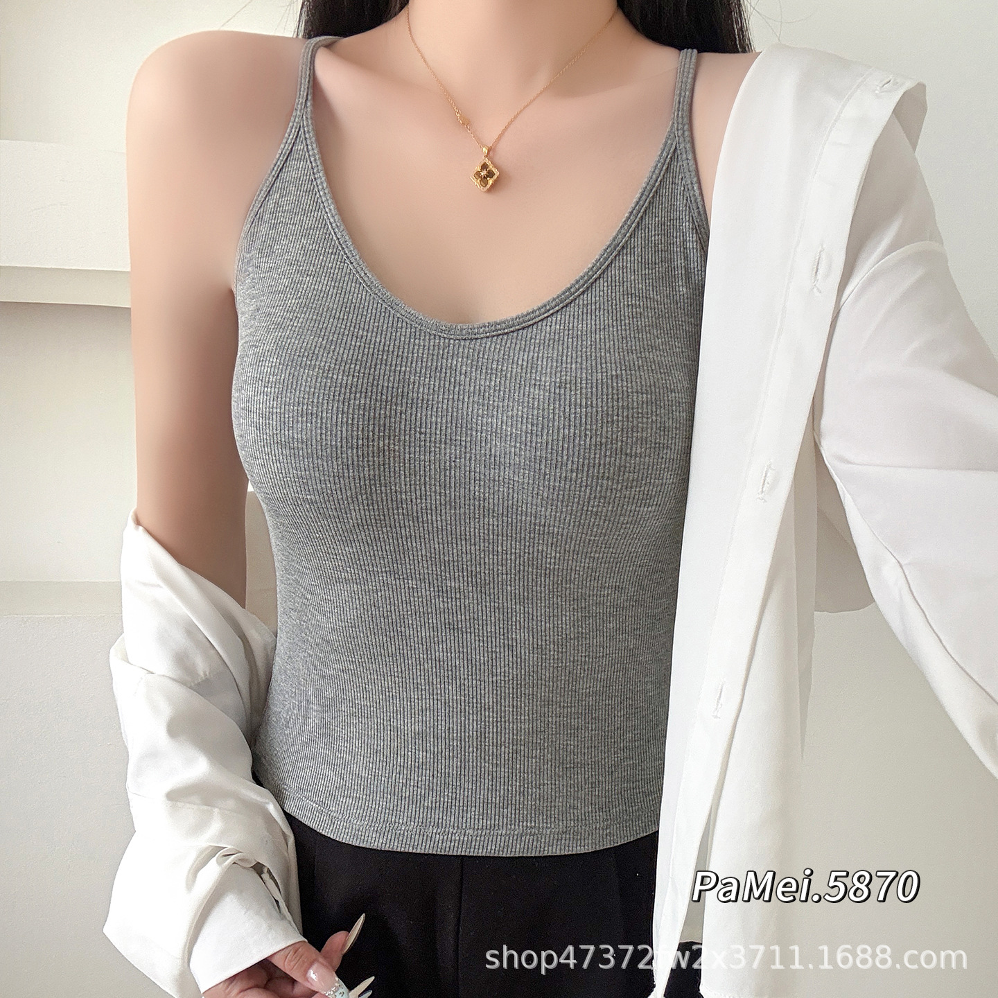 Autumn and Winter Color-Blocking Brushed Vest with Fixed Cup, Sweet Spicy Girl Inner Layer, Fashionable Anti-Exposure, Skin-Friendly Slim-Fit Camisole for Women