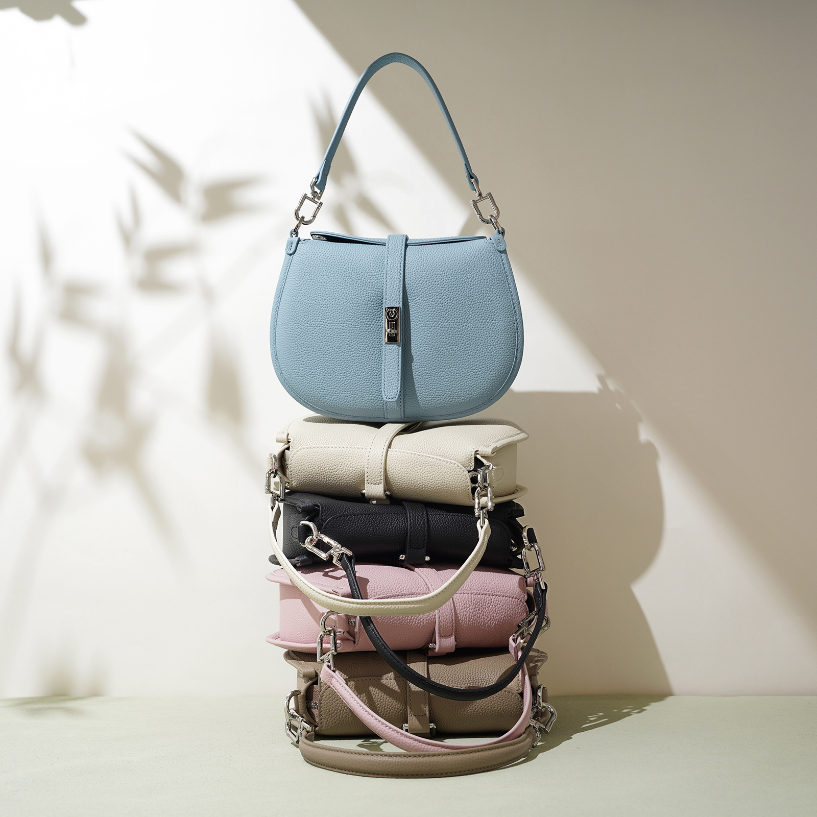 Designer Handheld Shoulder Bag Crescent Bag Niche Minimalist Genuine Leather Crossbody Bag For Women Fashionable New High-End 2026 Commuter - Thumbnail 3