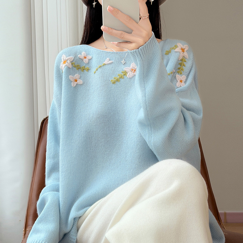 New autumn women's clothing: hand-embroidered off-the-shoulder sweater with a relaxed, casual vibe for early autumn, 100% wool top New autumn women's clothing: hand-embroidered off-the-shoulder sweater with a relaxed, casual vibe for early autumn, 100% wool top
