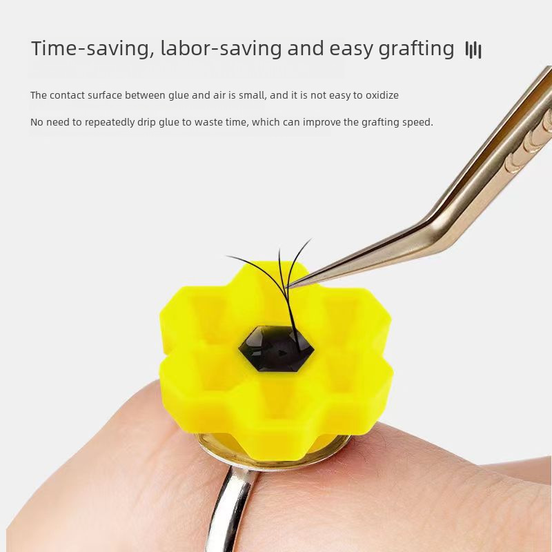 Glue for eyelashes