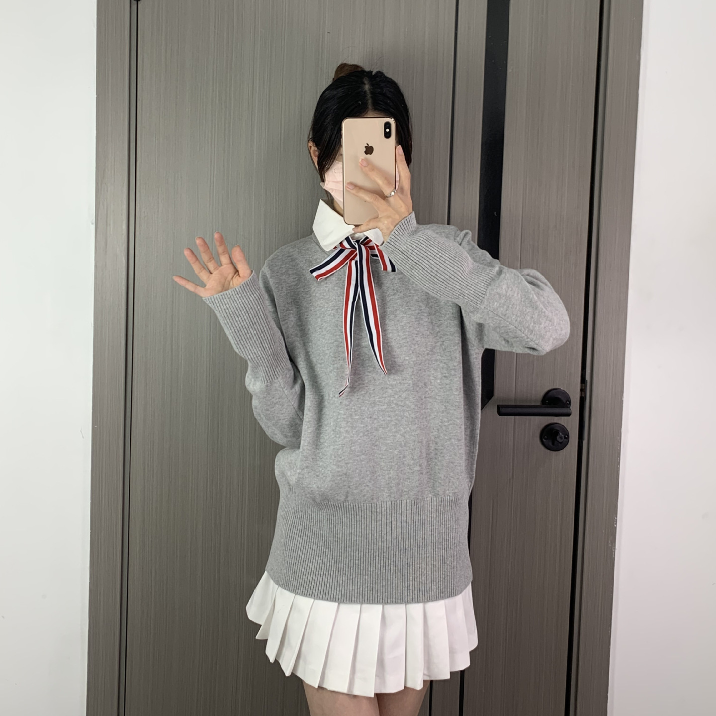 工厂直营高品质新款女款学院风翻领蝴蝶结织带长袖舒适针织毛衣