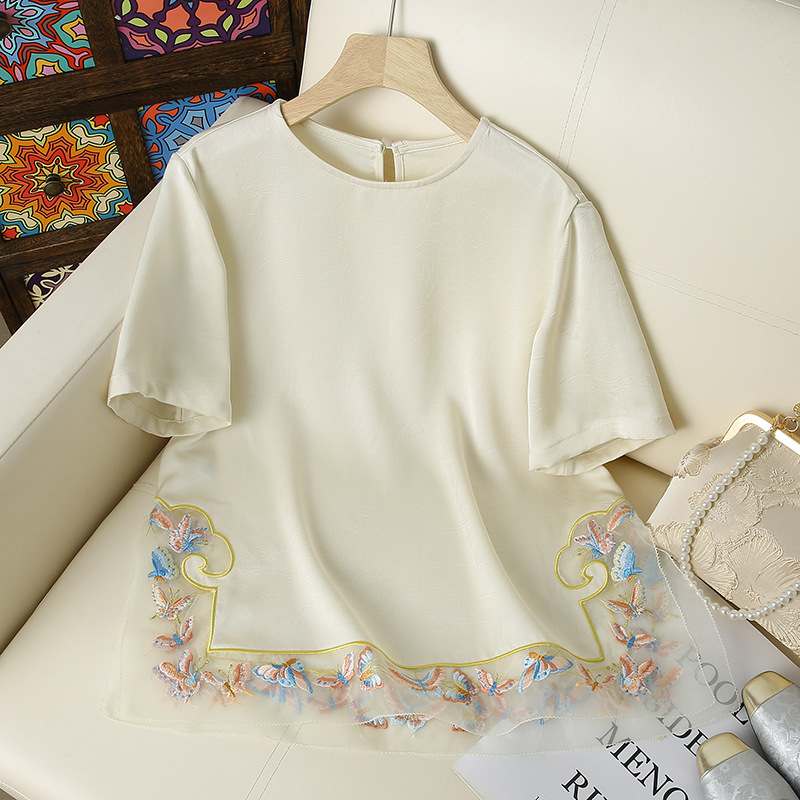 2025 New Summer Slimming Look Designer High-End Lace Style Splicing Short-Sleeved Round Neck T-Shirt Top Cute and Age-Reducing