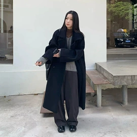 女式针织衫;连衣裙;女式羊毛衫