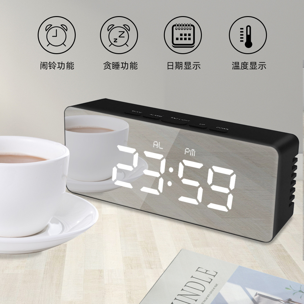 Simple ins estilo LED digital espejo electrónico despertador escritorio pequeño reloj despertador para estudiantes niños reloj electrónico al por mayor