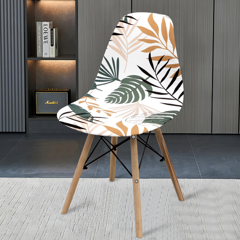 무성한 야자수 숲