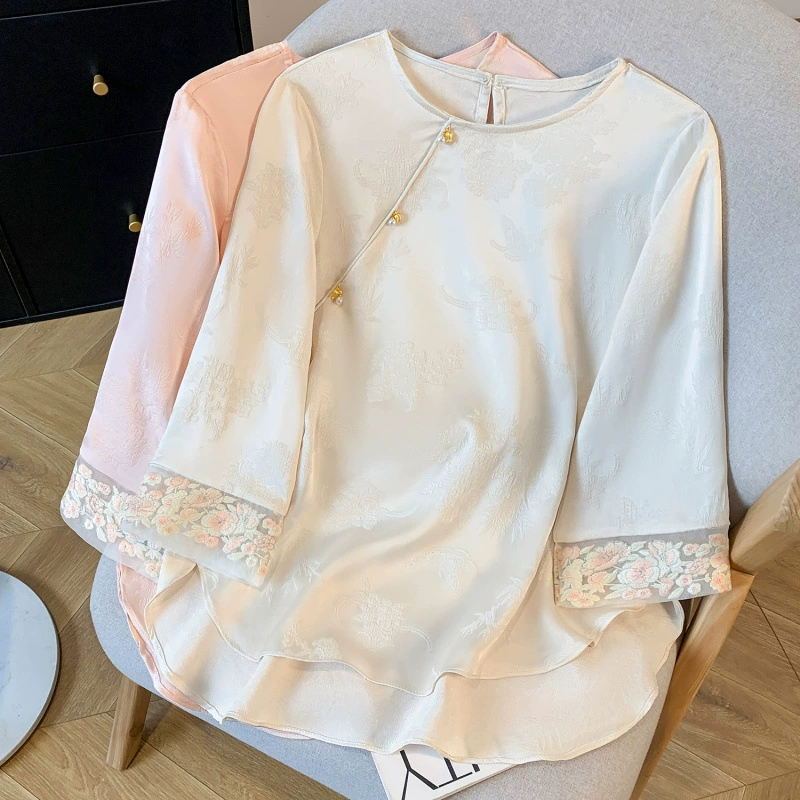 Летняя новая одежда 2025: женская летняя блузка в национальном стиле с вышивкой, круглый вырез, повседневный топ с рукавом три четверти, универсальный.