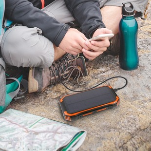 Amazon Three-Proof Solar Power Bank 30000Mah Mobile Phone Power Bank Pd18W Lithium Polymer