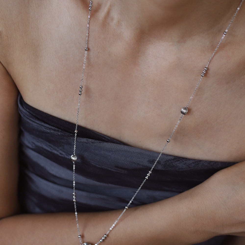 Model Show Lantern Ball Beaded Stainless Steel Necklace