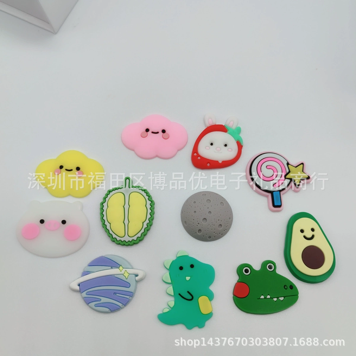 Облака свиньи плоский мягкий клей DIY материал патч 2.8CM обычно отправляется в тот же день