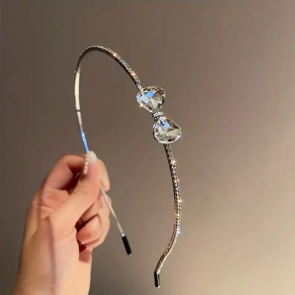 Nueva diadema de arco de diamantes de imitación de circón negro transparente de Corea del Sur, diadema de niña de viento dulce y fresco, accesorios para el cabello de alta gama