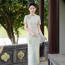 旗袍;纸盒