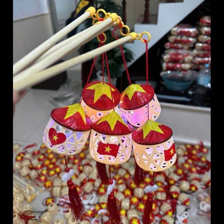跨境批发萌兔哇帽子古风灯笼塑料绒公仔灯笼手提儿童新款夜市发光|undefined