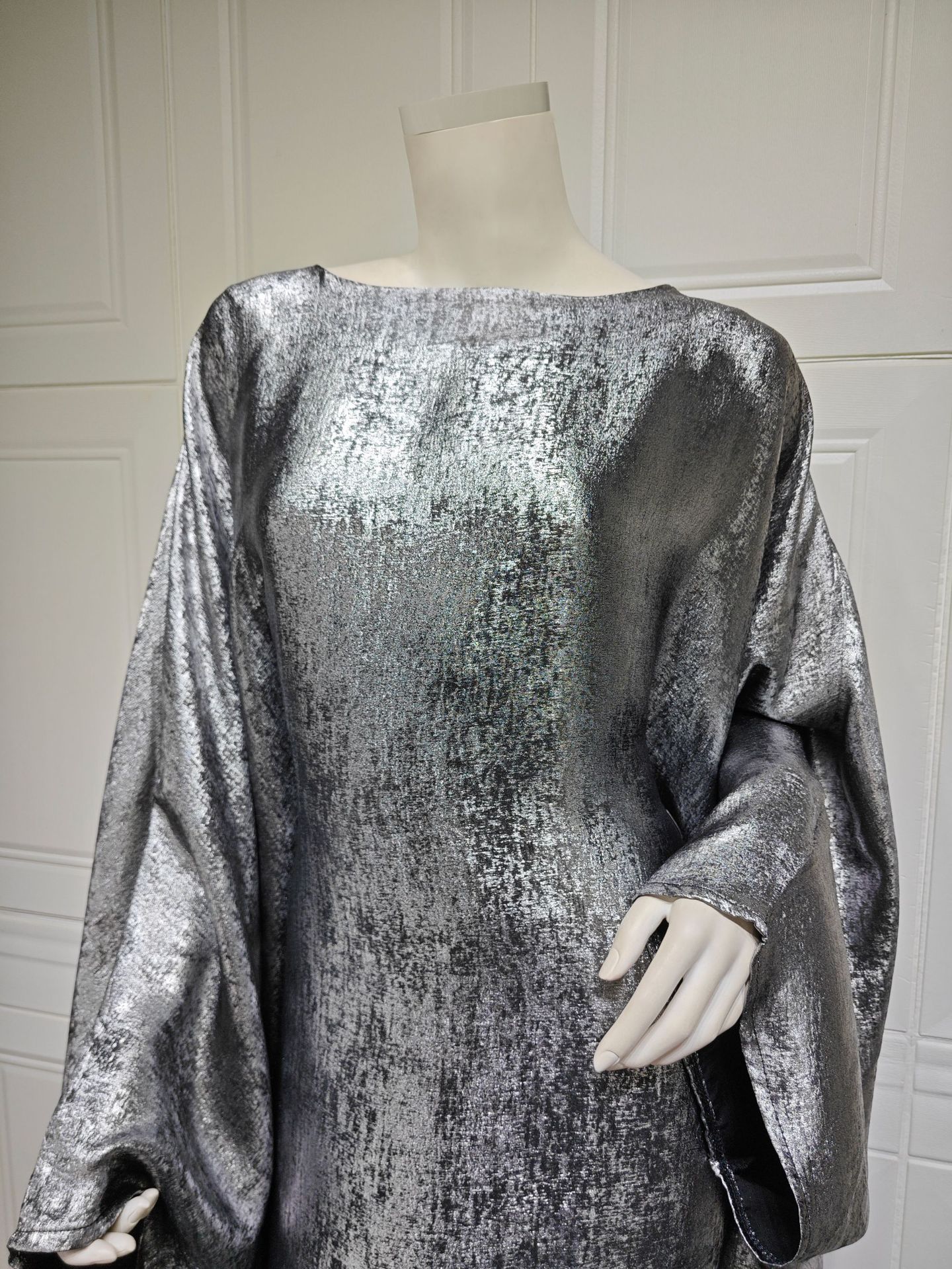 Damenbekleidung moderne muslimische Mode silbernes heißes weiches Abaya-Kleid_voghion.com