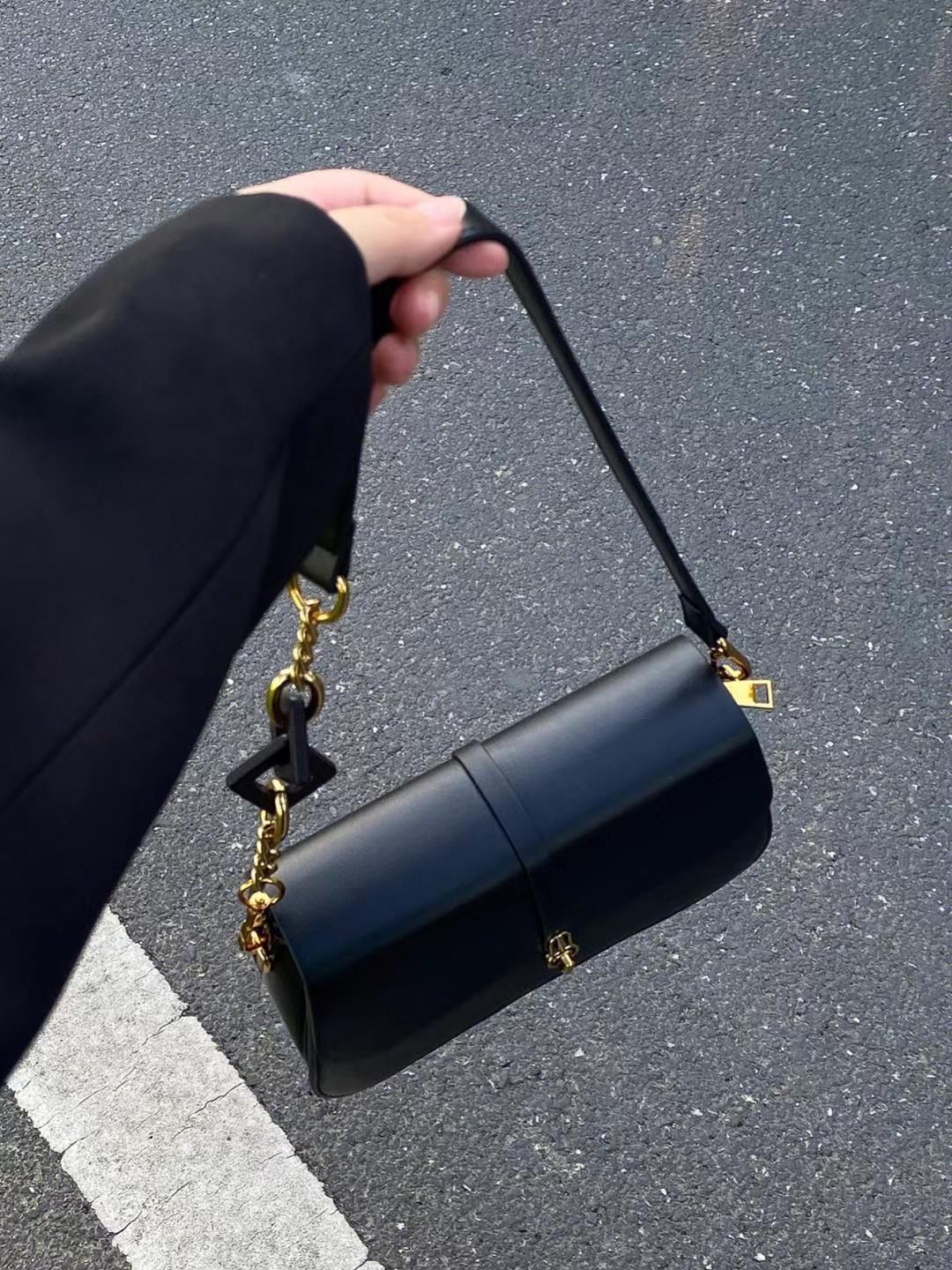 270g Weight Polyester Lining Material Flip Cover Closure Type Single Shoulder Strap Strap Type Shoulder Bag Bags Type Women's Small Summer Pu Leather Business Shoulder Bag