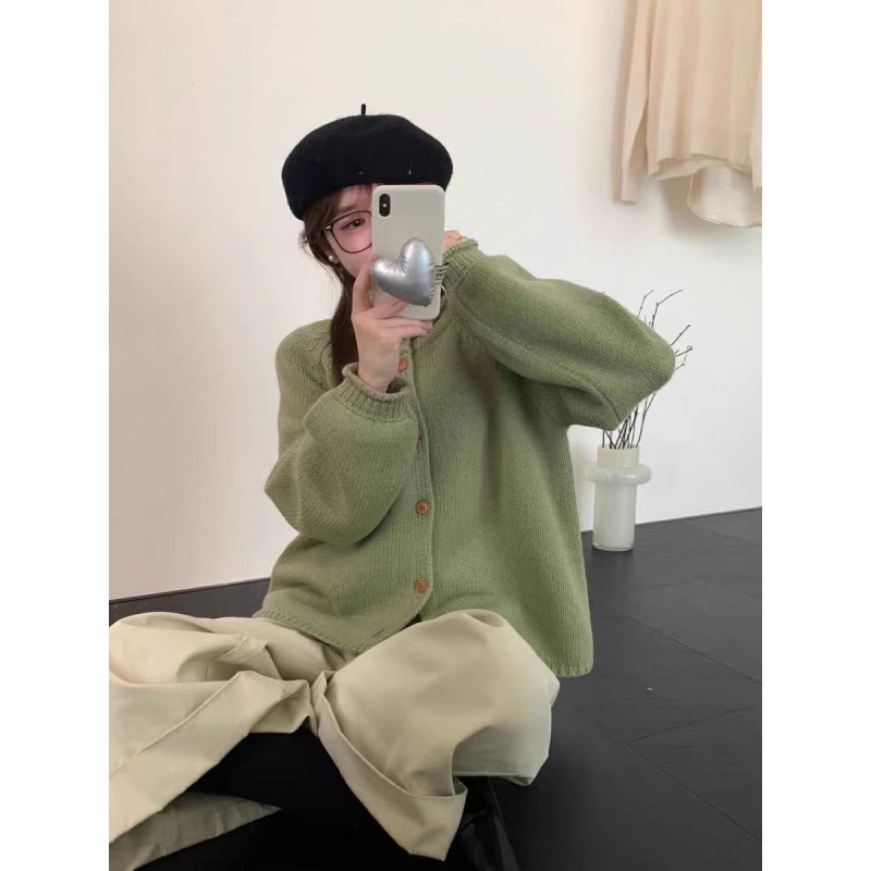 Korean Style Simple Retro Curl Button Sweater Cardigan Women's Loose Casual All-match Raglan Sleeve Knitted Coat Autumn and Winter Korean Style Simple Retro Curl Button Sweater Cardigan Women's Loose Casual All-match Raglan Sleeve Knitted Coat Autumn and Winter