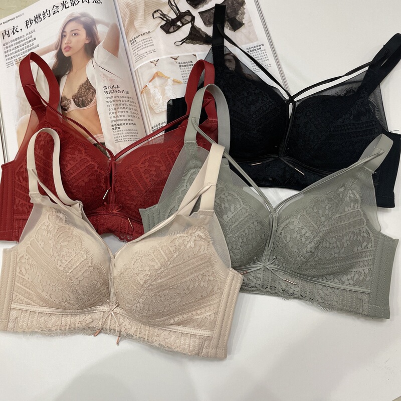 Magnetic-Free Luxury French-Style Sexy Wireless Soft Cup Bra Push-Up Bra and Underwear Set Magnetic-Free Luxury French-Style Sexy Wireless Soft Cup Bra Push-Up Bra and Underwear Set