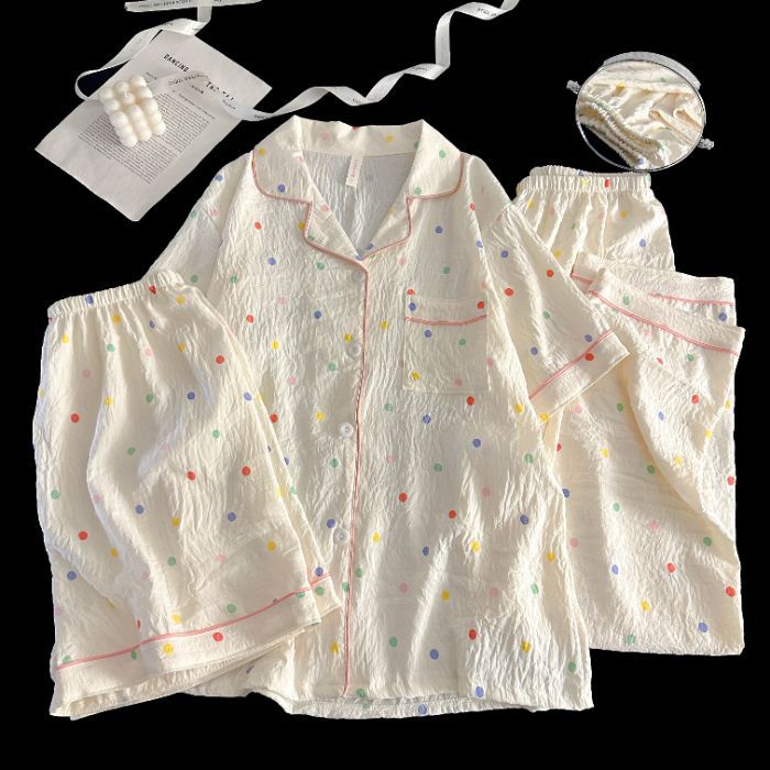 Venta al por mayor transfronteriza de tres piezas nube de algodón solapa cárdigan de dibujos animados pantalones de manga corta pantalones cortos ropa a domicilio traje de pijama de mujer