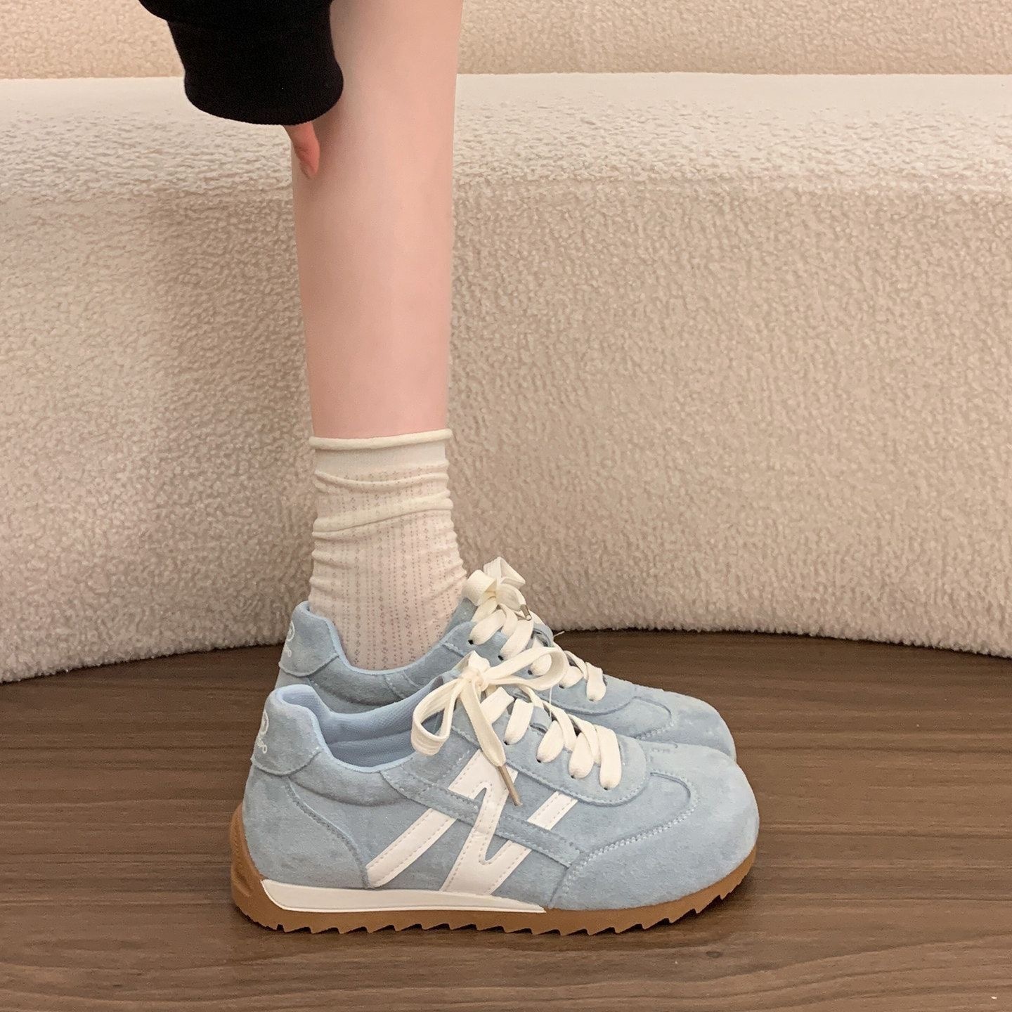 Zapatos de entrenamiento azul de mujer 2026 nuevo estilo de primavera zapatos de skate casuales con suela suave zapatos de mujer zapatos blancos