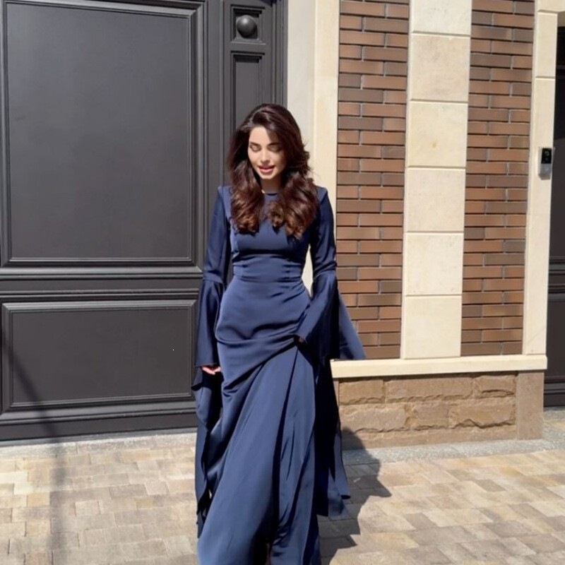 New Autumn and Winter Cross-Border Women's Clothing Amazon Independent Site Ebay Large Flared Sleeve Evening Dress New Autumn and Winter Cross-Border Women's Clothing Amazon Independent Site Ebay Large Flared Sleeve Evening Dress