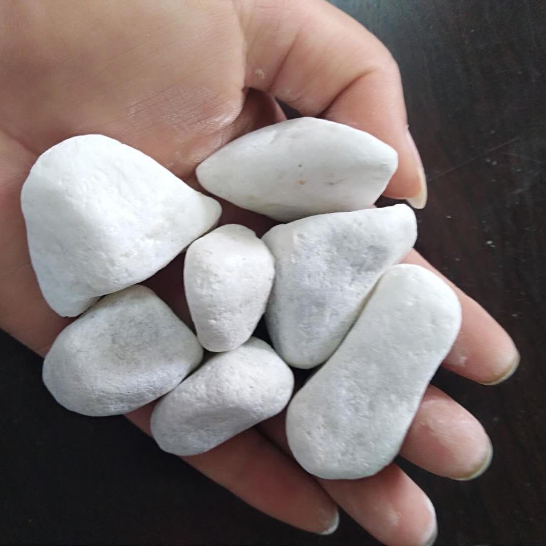 白色鹅卵石公园园林铺路景观用石子1-3cm机制圆粒白砾石