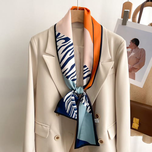  Korean version spring and autumn new fashion cashew temperament small square scarf women's decorative scarf double-sided printed scarf summer