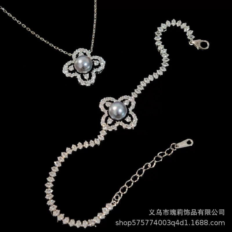 New Natural Freshwater Pearl Bracelet with Four-Leaf Flower and Full Diamond Embellishments for Women, Handcrafted Inlaid Hollow Flower Jewelry Wholesale