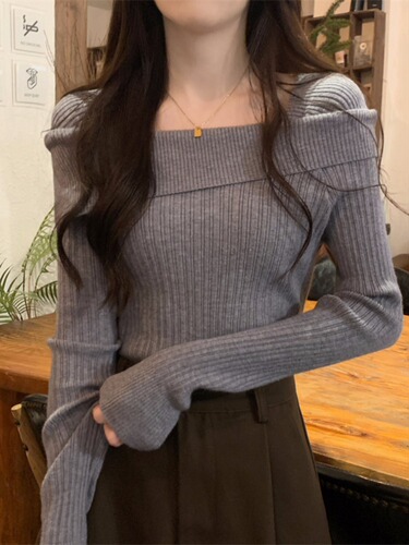 One-shoulder knitted base shirt for women, suitable for spring, autumn, and winter, with irregular innerwear, French-style high-waist, normal shoulder, collarbone-length sleeve top