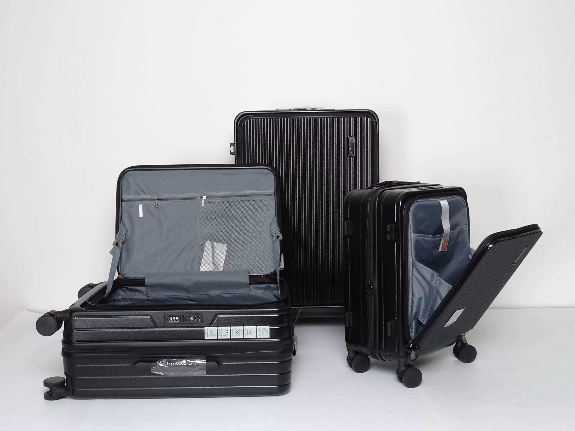 Universal suitcase on wheels, multi-size 20/24/28 inch, color options and set configurations