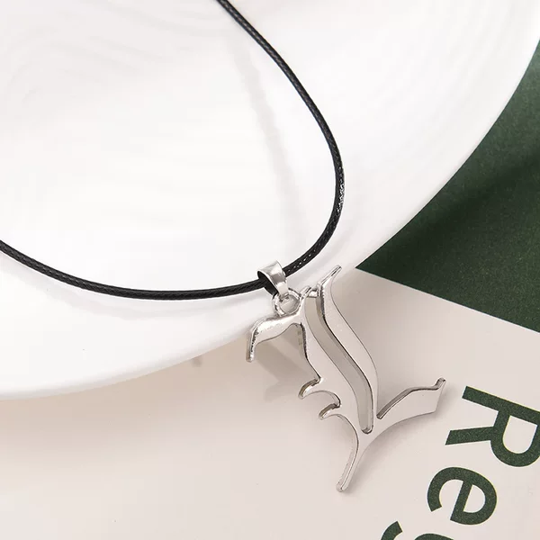 New R pin animation peripheral Death Note logo alloy necklace fashion pendant source Z pin
