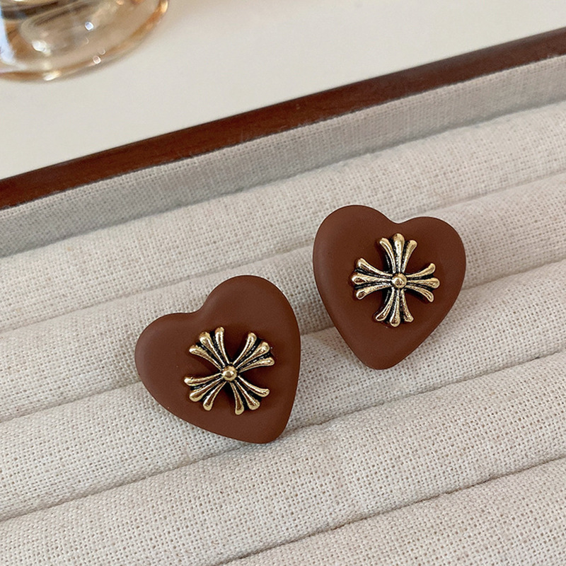 Pendientes de suministro de mercado nocturno de agujas de plata Pendientes de moda coreana en vivo Pendientes de estilo caliente Pendientes de lujo ligero Mujeres de alta gama