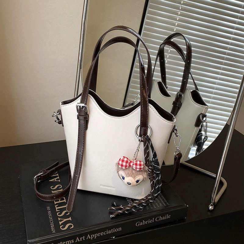 Capacious elite one-shoulder bag, underarm bag
