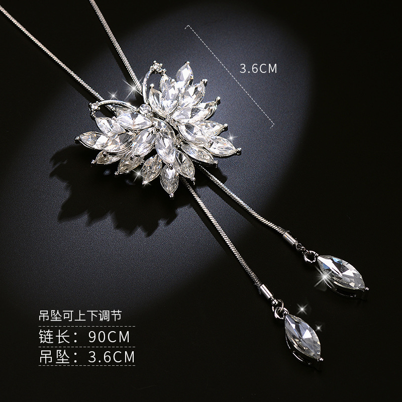 Cadena de suéter con diseño de mariposa de cristal y diamantes, larga y versátil, para otoño e invierno, collar de moda de lujo ligero para mujer, accesorios con diseño de diamantes, venta al por mayor. image 8