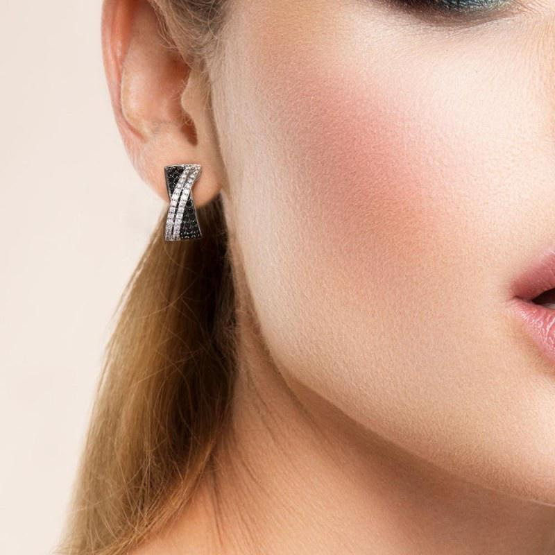 Créoles élégantes avec zircon design unique et tendance_voghion.com