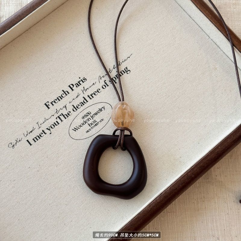 Necklace 0880