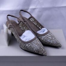 �W��վBC26�����¿�ֹ���Ƭ�̽����߸���ЬŮ�r�М\�ں�՛�Ь