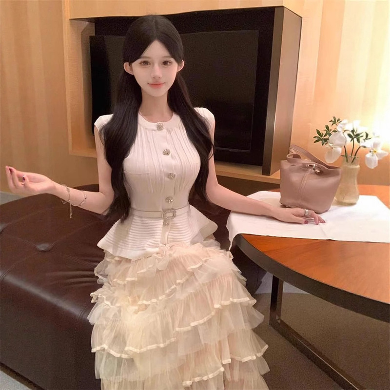 気質ラインストーンスリムノースリーブTシャツレディース夏タイトウエストニットデザインスリムで多用途のホットガールトップ|undefined