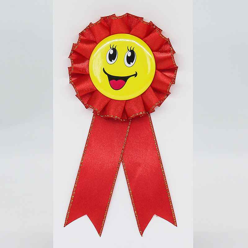 Fabricantes al por mayor cinta insignia festival creativo jardín de infantes flores pectoral insignia de estaño fiesta al por mayor