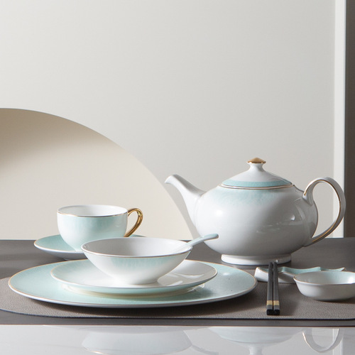 Five-star hotel tableware set, high-end private club bowls and plates, embossed gold light blue bone china tableware