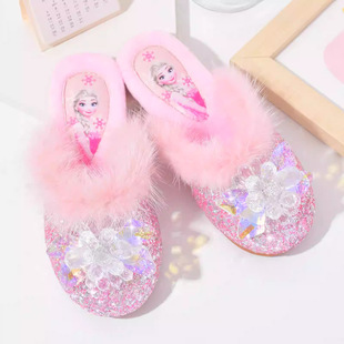 Ůͯëë��Ь������ͯ�����������ӽq����Ů������ѩ�澉��ɯ