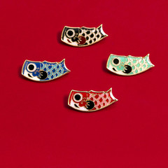 Pass the Exam Every Time Small Koi Pin for Men and Women Cute Japanese Couple Pin Badges for Students Backpacks Clothes Matching Accessories