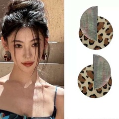 野性魅力贝母豹纹耳环个性夸张耳饰欧美风复古贝壳耳钉几何显脸小
