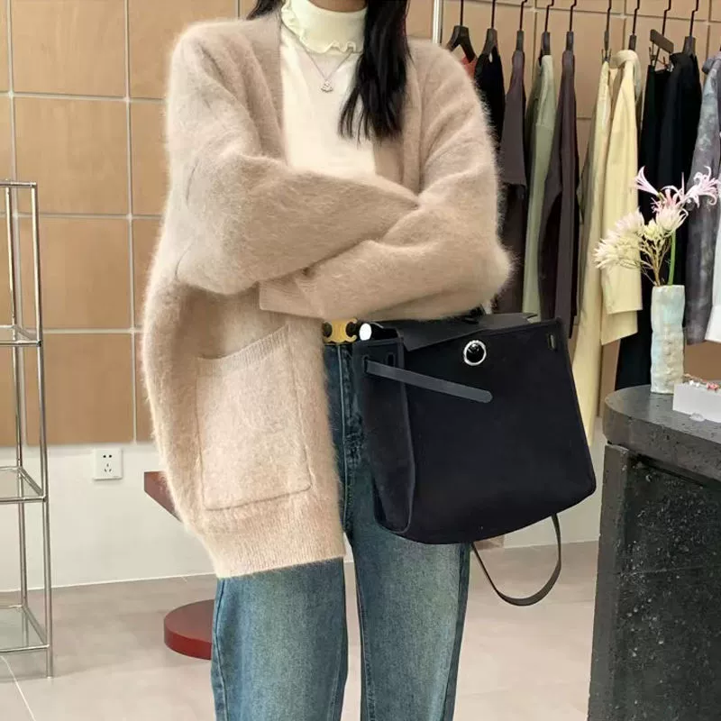 Имитация норкового бархата ленивый ветер трикотажный свитер 2024 осень-зима новый корейский дизайн с v-образным вырезом свободная средняя длинная куртка