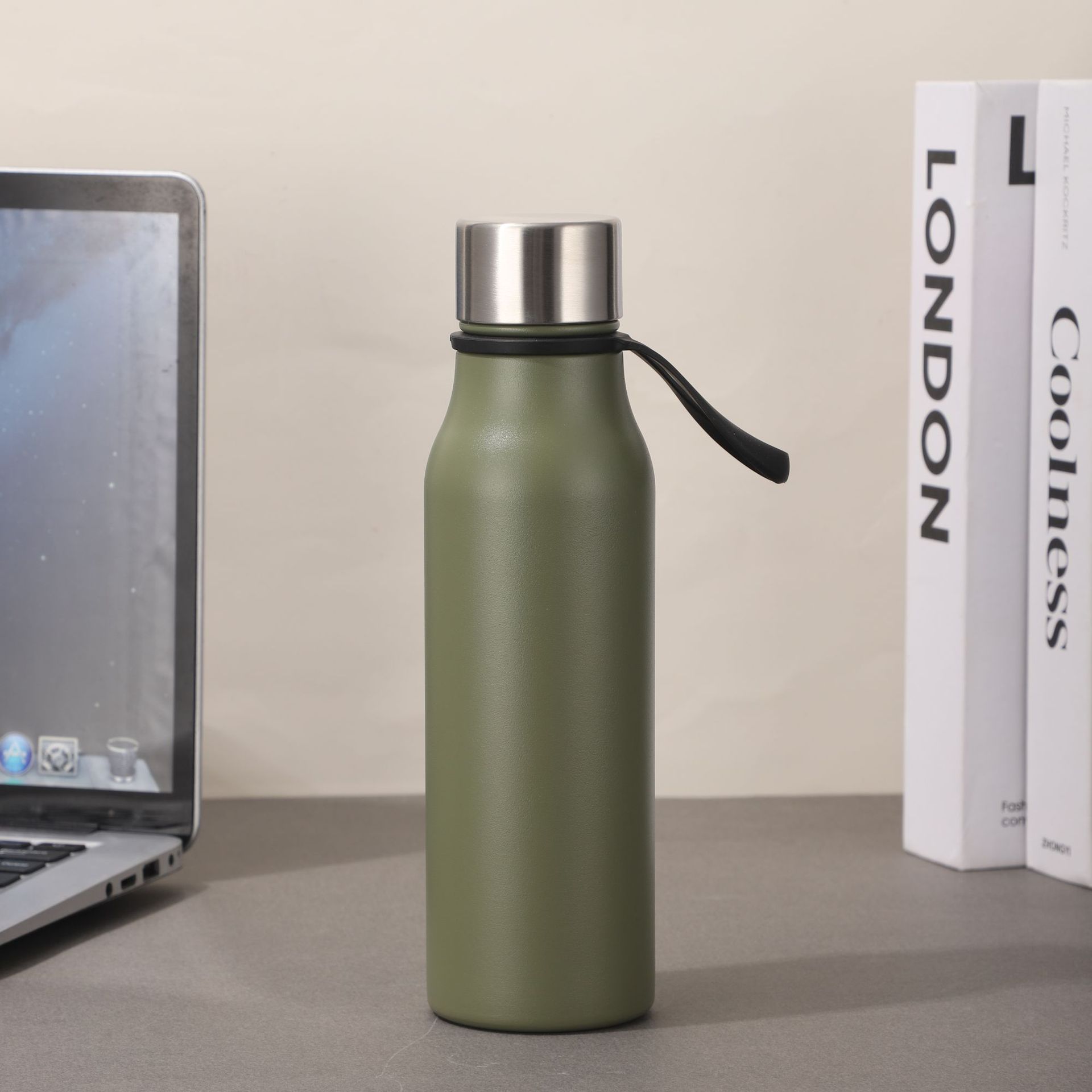 Estudiante simple botella de agua deportiva hogar 304 taza de vacío de acero inoxidable al aire libre taza de agua portátil taza de té fábrica al por mayor