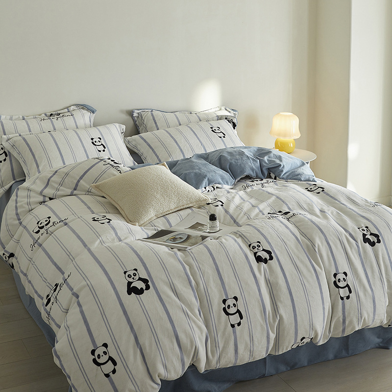 New Internet Popular Cute Printed Milk Velvet Four-piece Set Full-extinction Anti-static High Weight Milk Velvet Autumn and Winter Kit