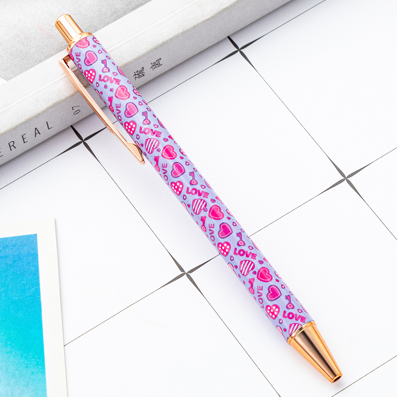 Nuevo Día de San Valentín empuje pluma linda chica corazón estudiante de Metal bolígrafo amor multi-color de transferencia de calor pintura película pluma