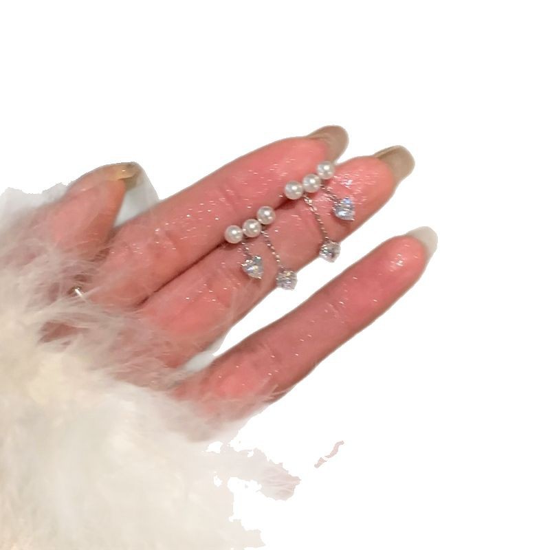 Aguja de plata, circón, perla, borla, aretes de diseño personalizado, aretes de temperamento, lujo ligero, pendientes de alta gama, sentido del diseño, nicho