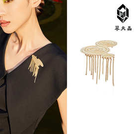 翠天晶【原创】「特」百搭国风 二十四节气谷雨胸针高端系列小红